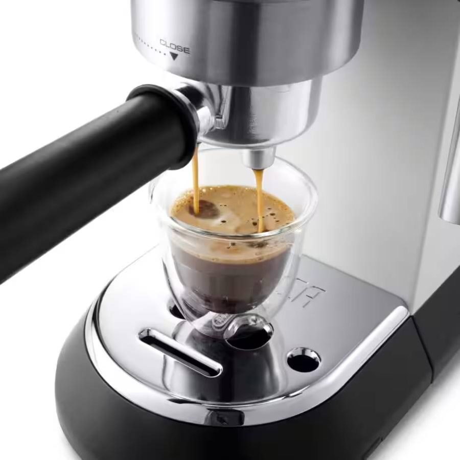 DeLonghi aparat za kavu Dedica EC685.W 15bara espresso-pump bijeli